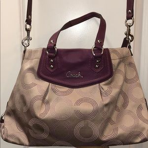 Coach Shoulder Bag F20049